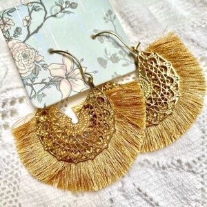 BOHO Fringe dusty copper colour w gold-summer tassel earrings Gypsy/hippy vibe